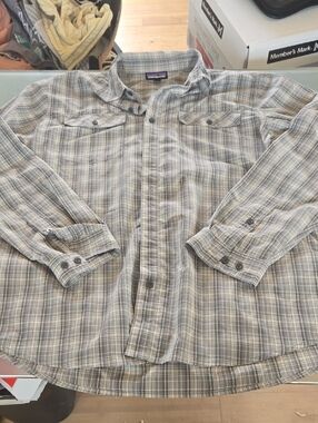 Patagonia Men's Plaid Button-Down Shirt in Gray and Cream